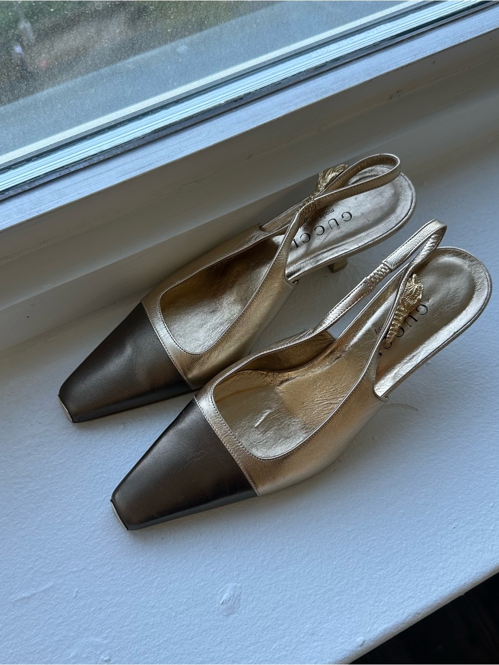 Gucci Two-Tone Slingback Pumps - brown and Gold (kitten low heel)